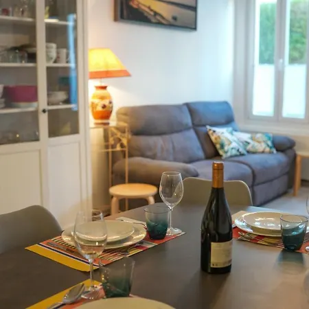 Maison Vue Baie Au Coeur Du Quartier De L'abbaye Дом отдыха