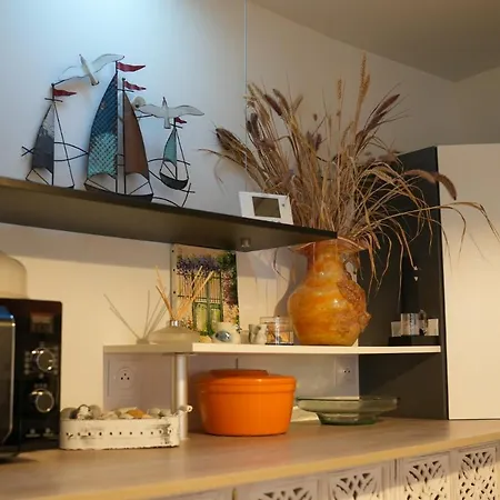 Maison Vue Baie Au Coeur Du Quartier De L'abbaye Дом отдыха